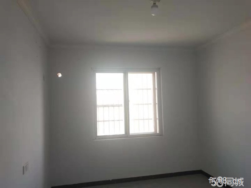 和兴家园4500一平出售!低于市场价格!有钥匙随时看房!