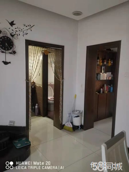 北苑小区错层精装修三楼