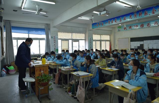 今天，开学！阜阳高三学子率先复课